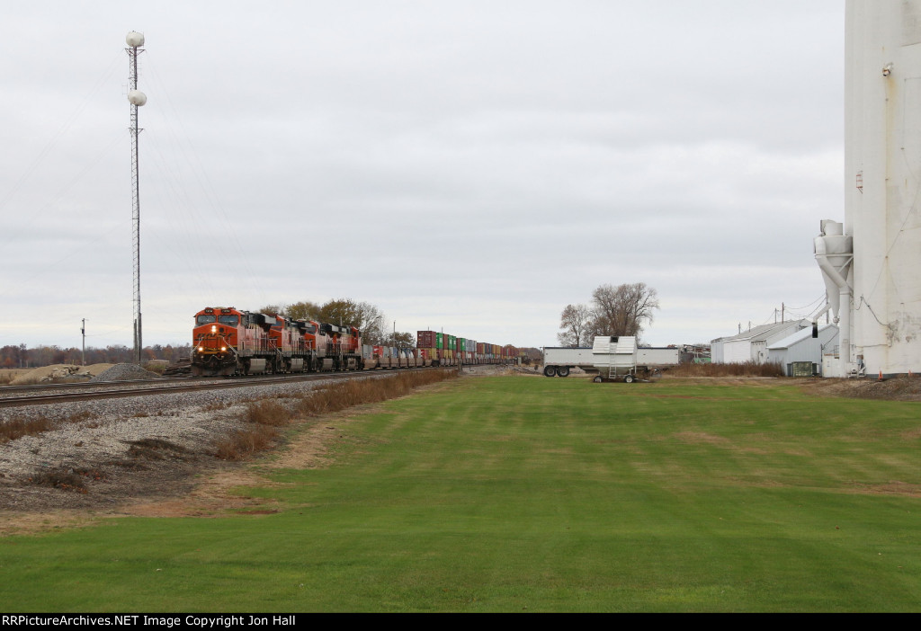 7454 and company dig in as the start east again